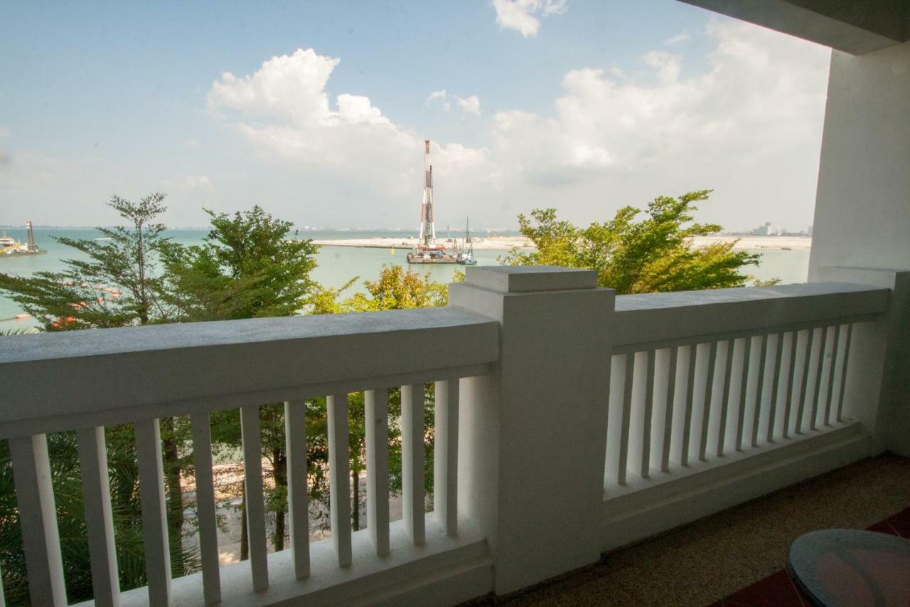 Profolio @ Straits Quay Aparthotel Tanjung Tokong Eksteriør bilde
